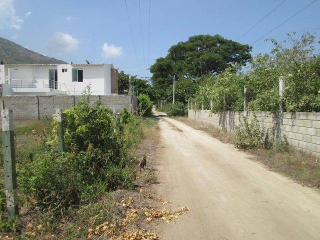 LOTE DE 875 MTS2 EN EXCLUSIVO BARRIO CAMPESTRE EN TEYUNA SANTA MARTA.