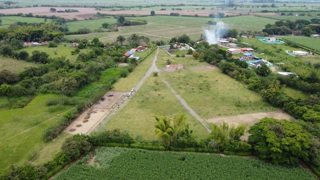 ANDALUCIA, SE VENDE LOTE EN CONDOMINIO CAMPESTRE