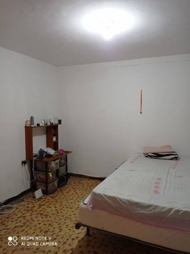 VENDO CASA EN BARRIO EL REFUGIO