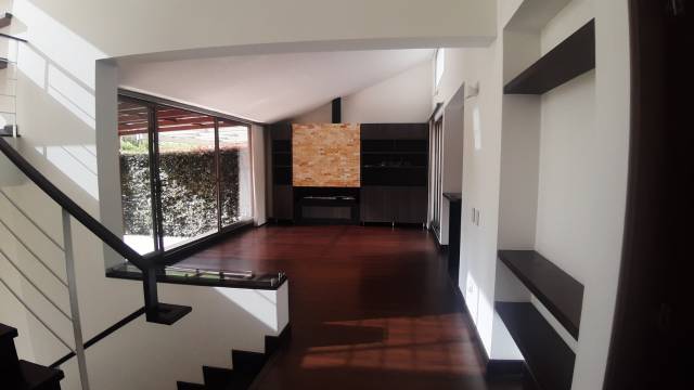 ARRIENDO Excelente casa en Encenillos de Sindamanoy