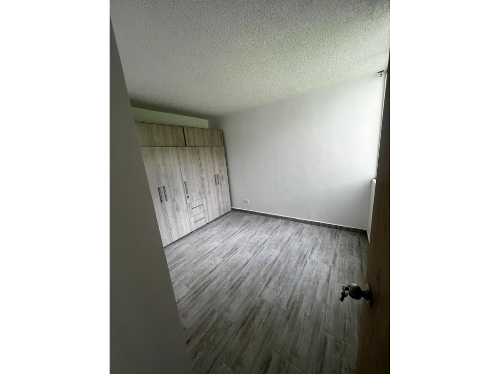 Se Vende Lindo Apartamento en Unidad Sector El Poblado Pereira