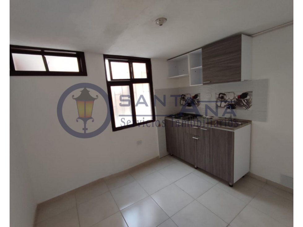 ARRIENDO APARTAMENTO BARRIO LORENZO