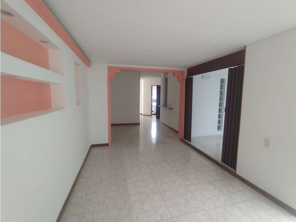 VENTA DE CASA EN CONJUNTO CERRADO - PRADOS DE ALFAGUARA . JAMUNDI