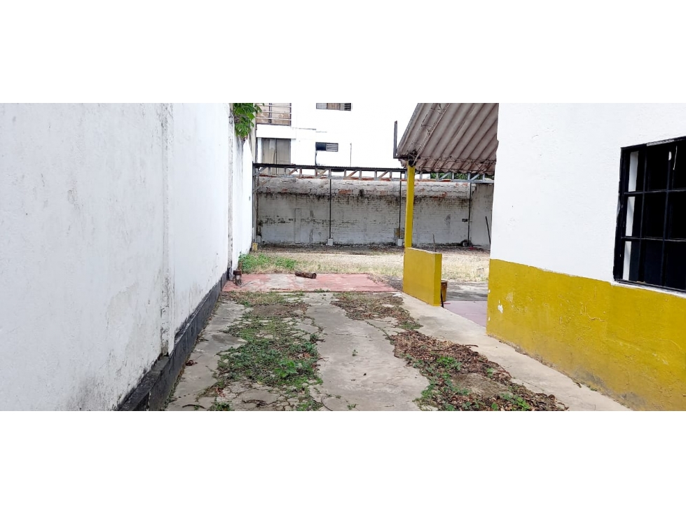 SE VENDE LOTE COMERCIAL YOPAL