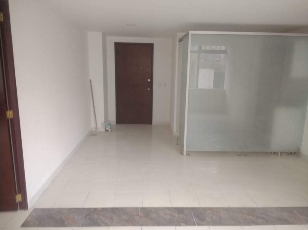 Oficina en venta edificio La Lonja - Medellín