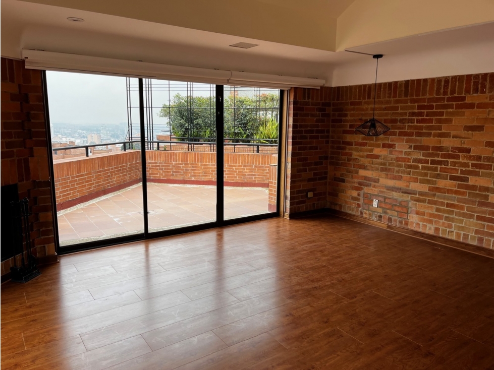 Bogota arriendo apto  ph  duplex rosales el palomar 362 mts + terraza