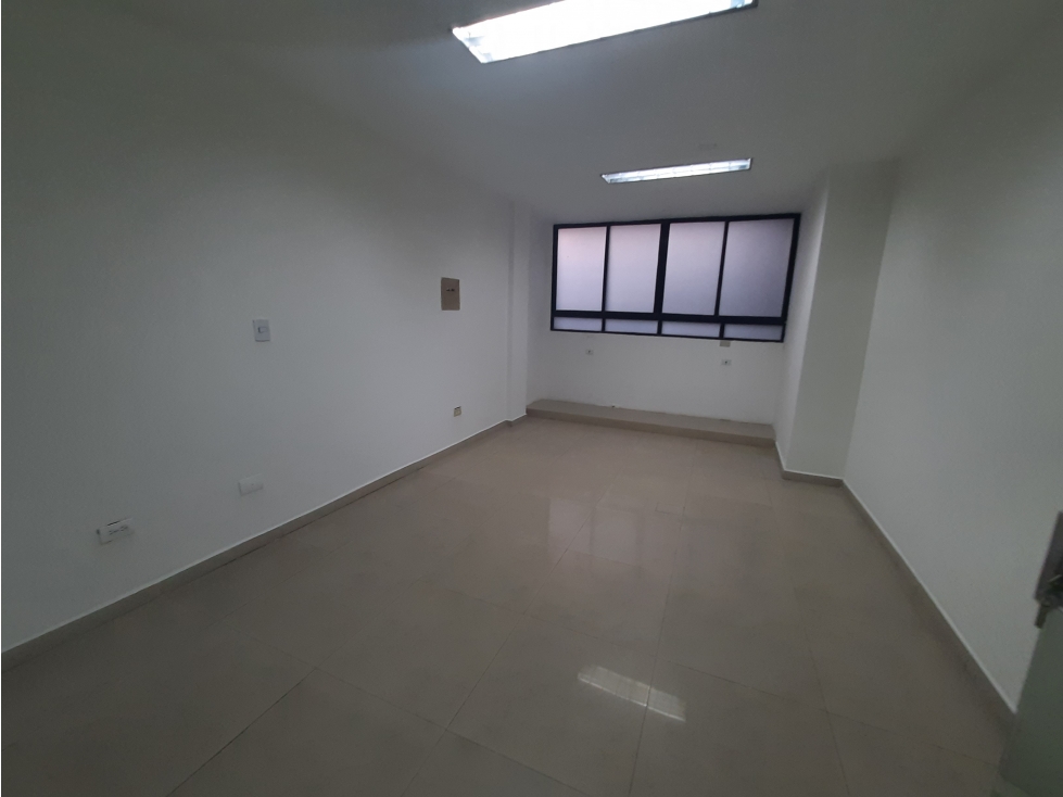 ALQUILER LOCAL 450 MT2 CIUDAD JARDIN CALI VALLE