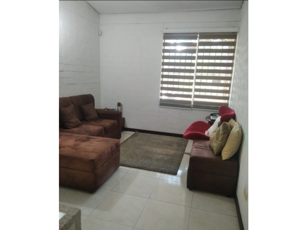 Venta de Casa  Ciudad 2000 de 116m2, Sur de Cali 9370.