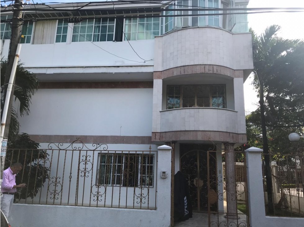 Venta de  Casa Multifamiliar en Santa Anita, Cali 662.