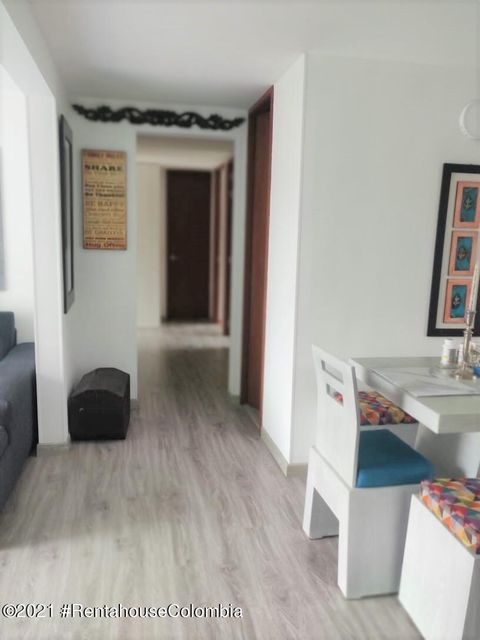 Apartamento en  San Jose Del Prado COD: 22-1429