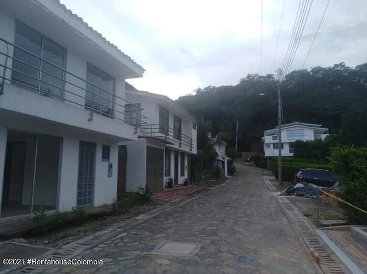 Lote en  Vereda Guacamayas(Apulo) COD: 22-1467