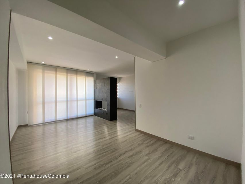 Apartamento en  Barrancas Norte COD: 22-674