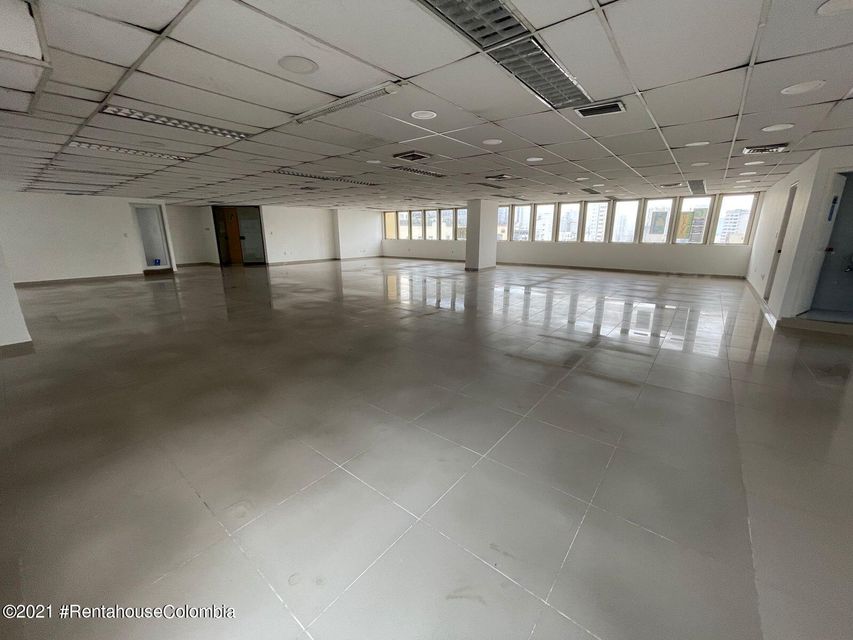 Arriendo Comercial en  Centro(Bucaramanga) C.O  22-1497