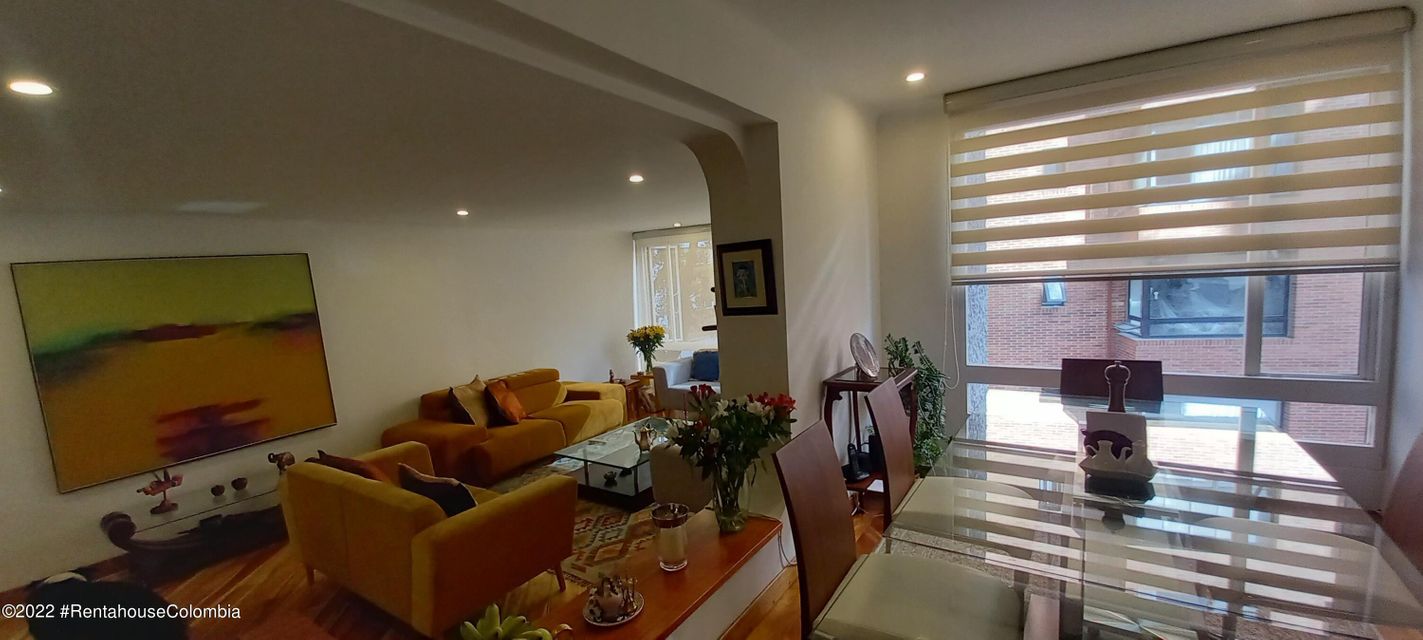 Vendo Apartamento en  La Cabrera(Bogota) C.O  22-1769