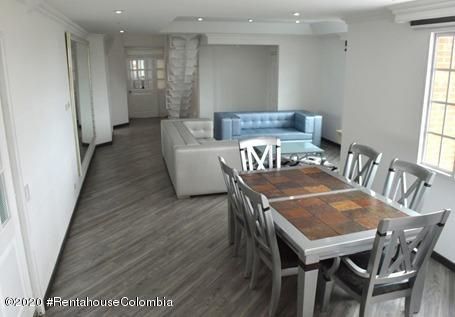 Vendo Apartamento en  Bosque de Pinos C.O  23-39