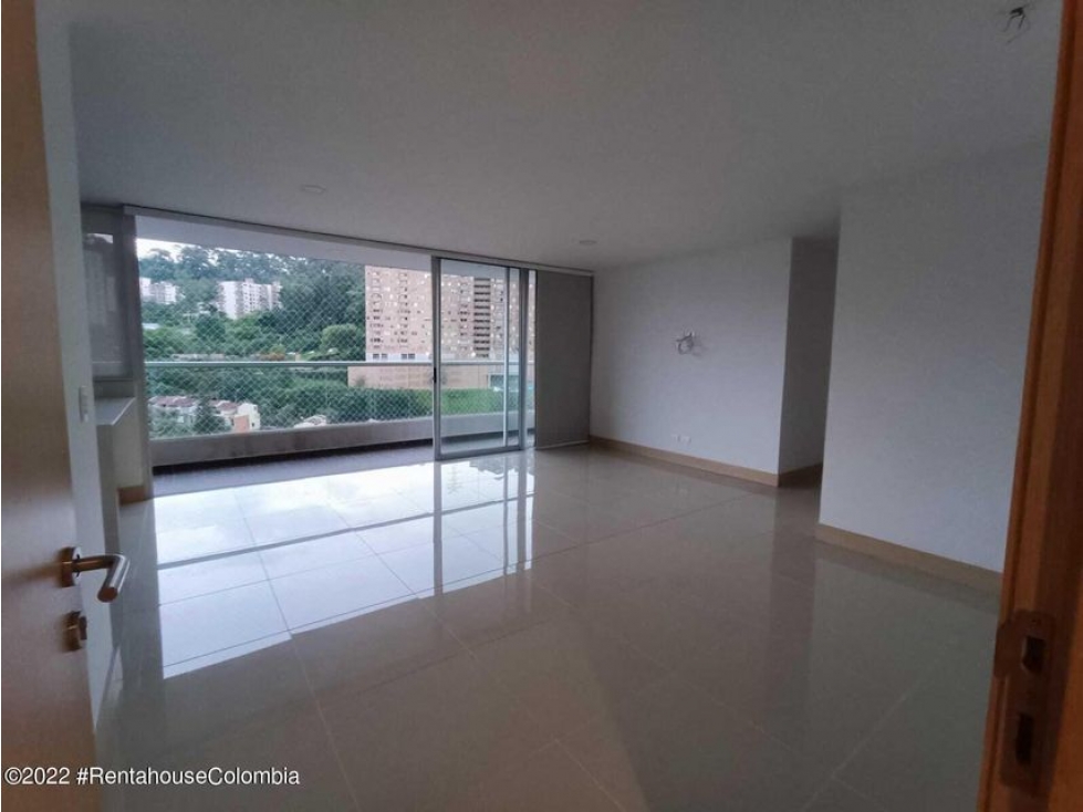 Apartamento en  Asomadera III RAH CO: 22-3124