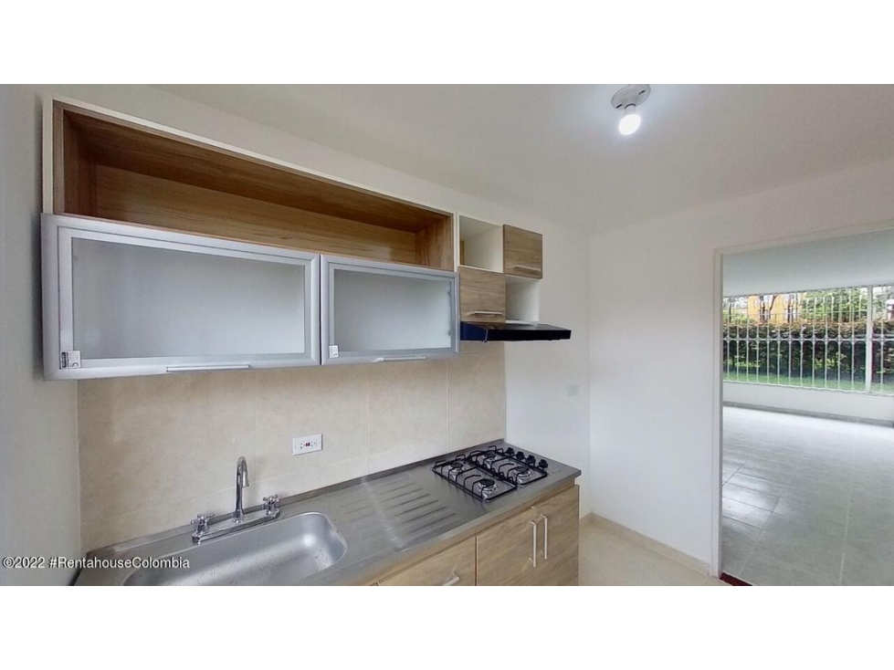 Apartamento en  Bosque De San Jorge RAH CO: 23-270