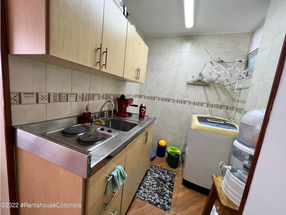 Apartamento en  Las Aguas(Bogota) RAH CO: 23-440