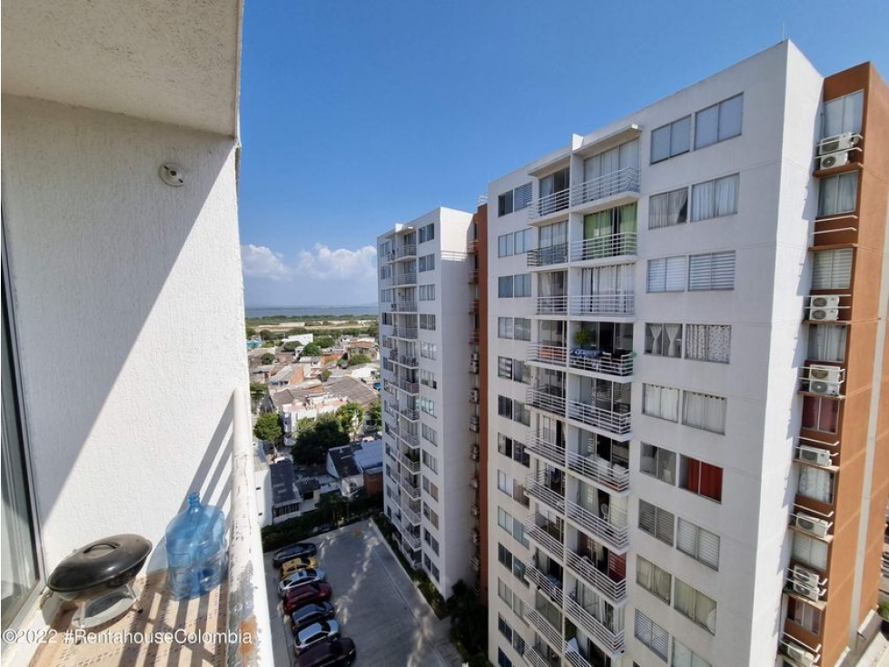 Apartamento en  Daniel Lemaitre RAH CO: 23-736