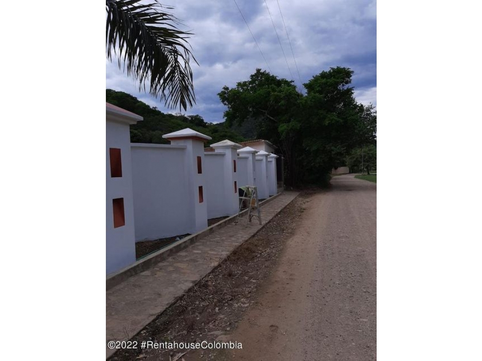 Vendo Lote en  Vereda Guacamayas(Apulo) C.O 23-431