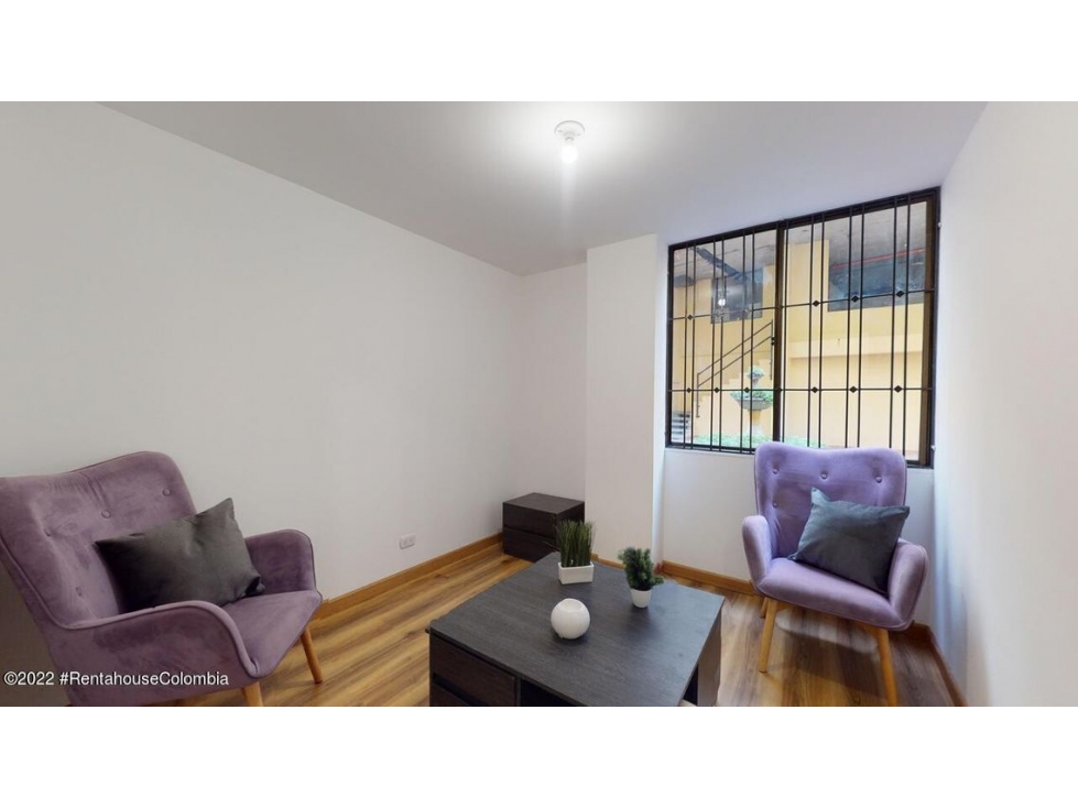 Apartamento en  Maria Cristina RAH CO: 22-2997