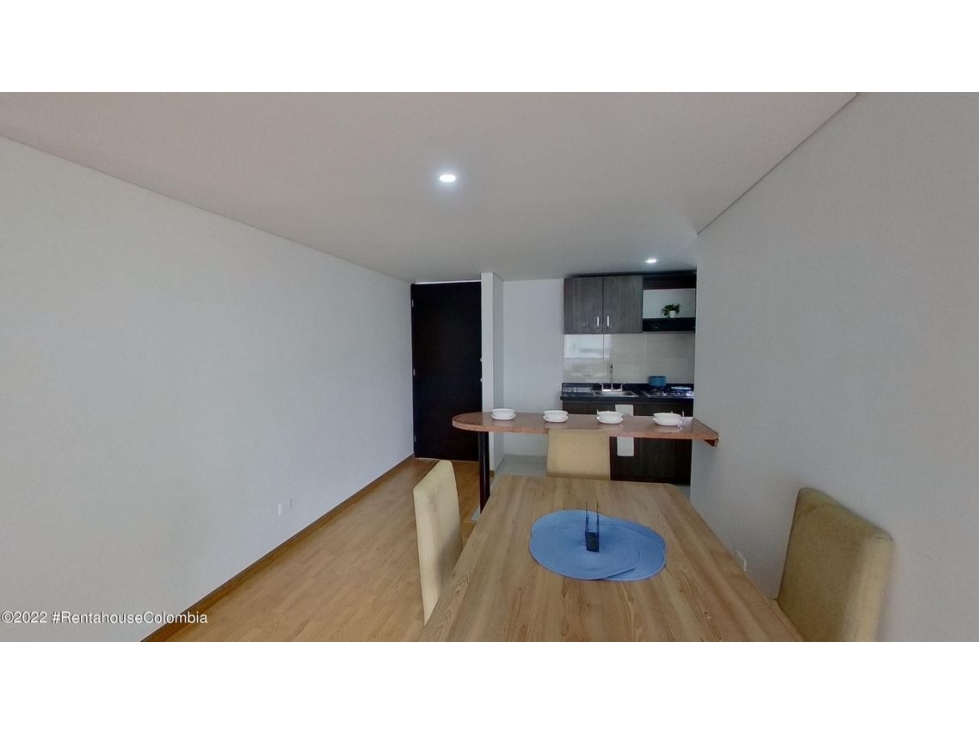 Apartamento en  Santa Lucia RAH CO: 22-3015