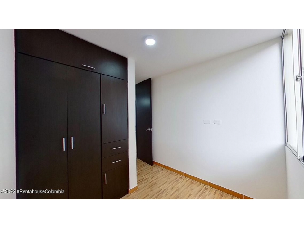 Apartamento en  San Antonio Norte RAH CO: 22-3320