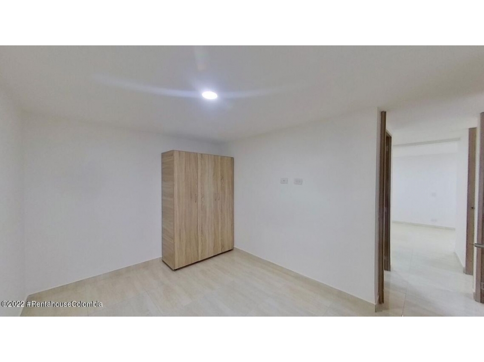 Apartamento en  Robledo Pajatiro RAH CO: 23-181