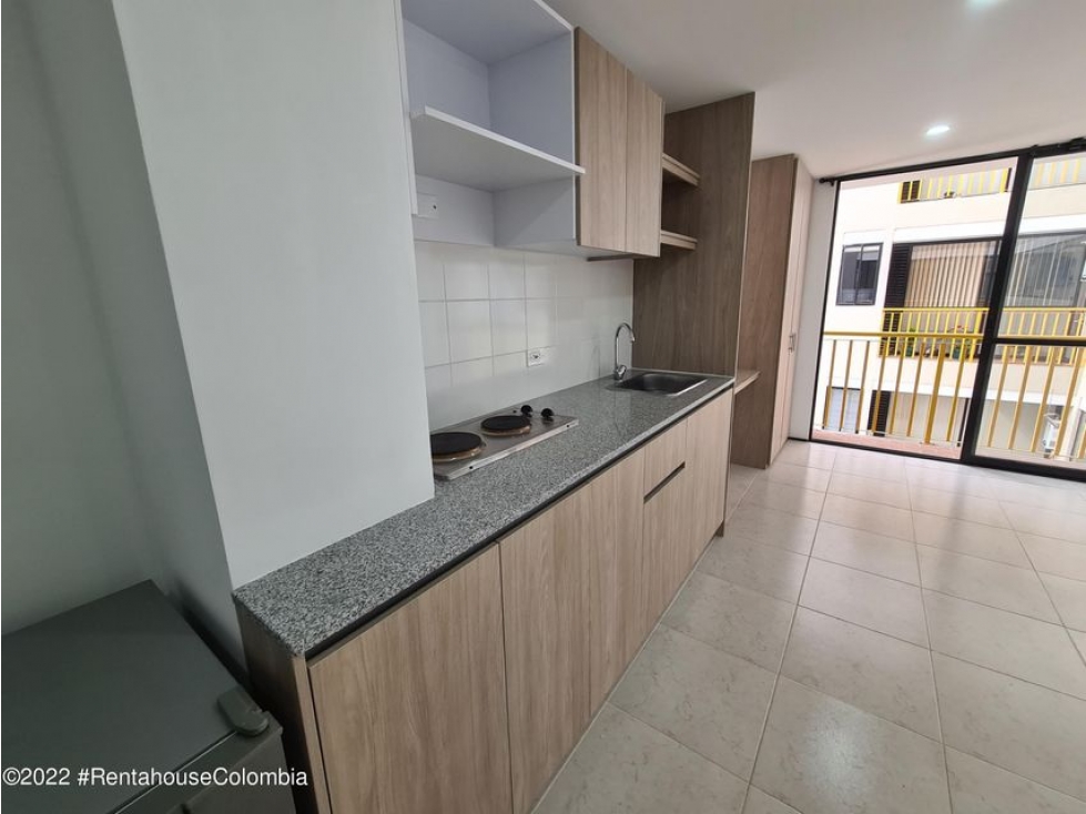 Arriendo Apartamento en  La Granja(Bogota) C.O 23-1714