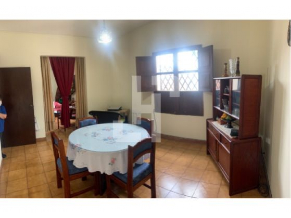 ARRIENDO APARTAMENTO EN EL CENTRO (USO COMERCIAL)