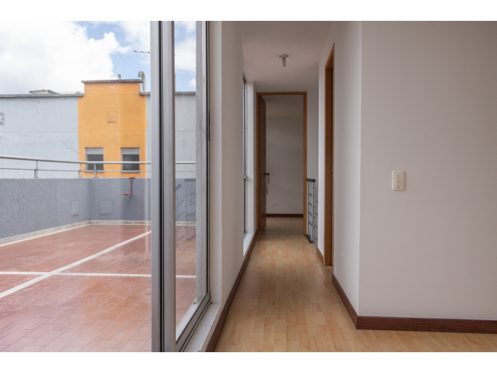 Dúplex en venta en  Britalia Bogotá D.C. HC 5287398