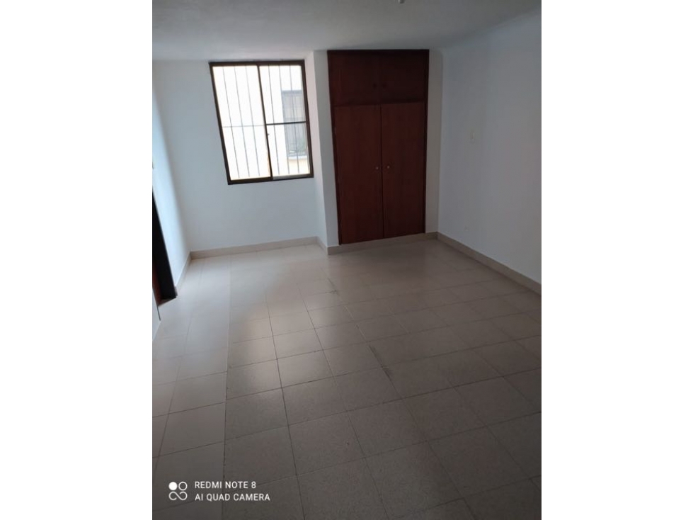 (A.C) SE VENDE EXCELENTE APARTAMENTO EN EL LIMONAR