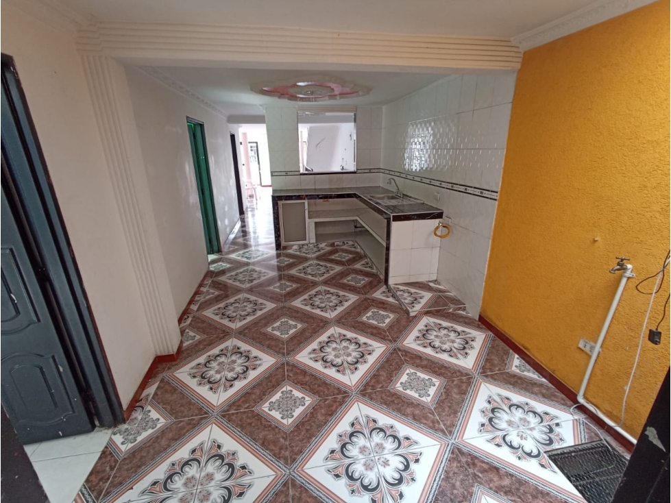 SE VENDE CASA EN ALFONSO BARBERENA CON LOCALES C-LM CW6749653