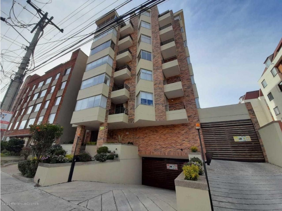 Apartamento en  Cedro Golf(Bogota) RAH CO: 24-34