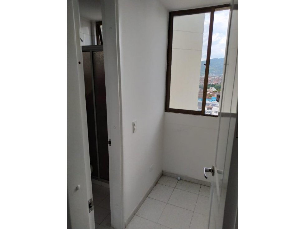 Vendo Apartamento Piso 9 Circunvalar Pereira