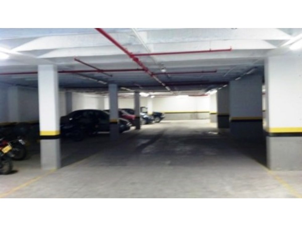 ARRIENDO OFICINA AUTOPISTA CALLE 100