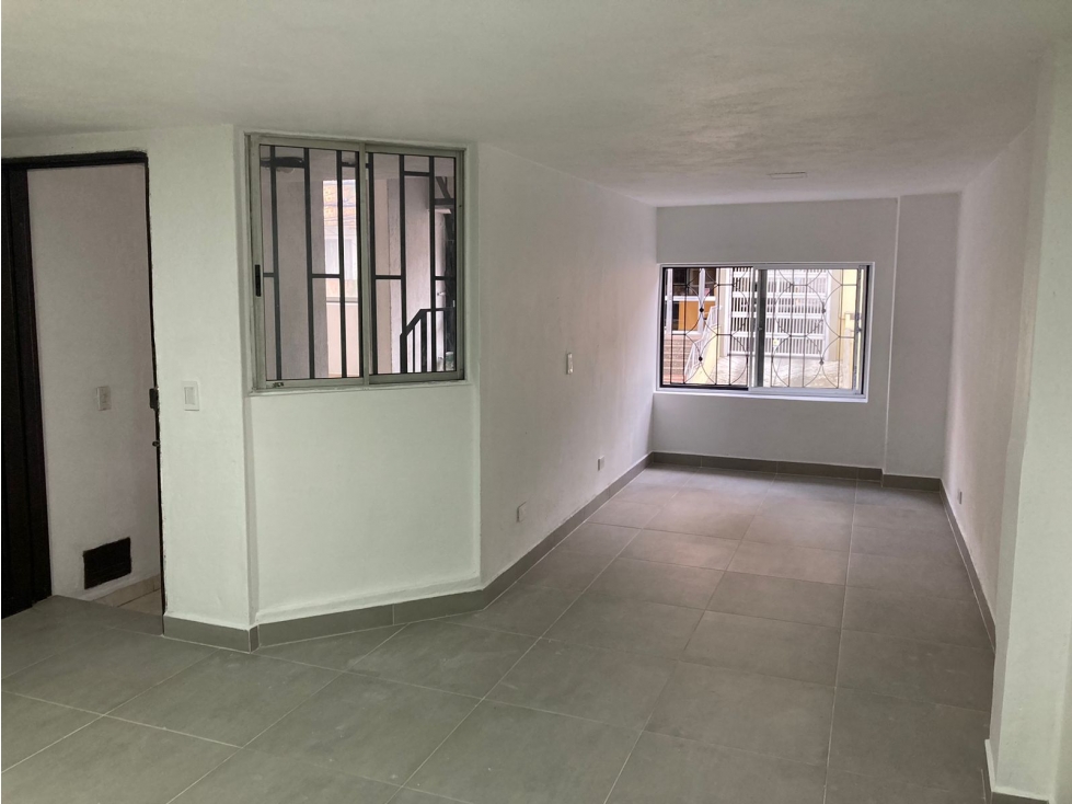 VENDO APARTAMENTO EN BUENOS AIRES, UBICACION ESTRATEGICA