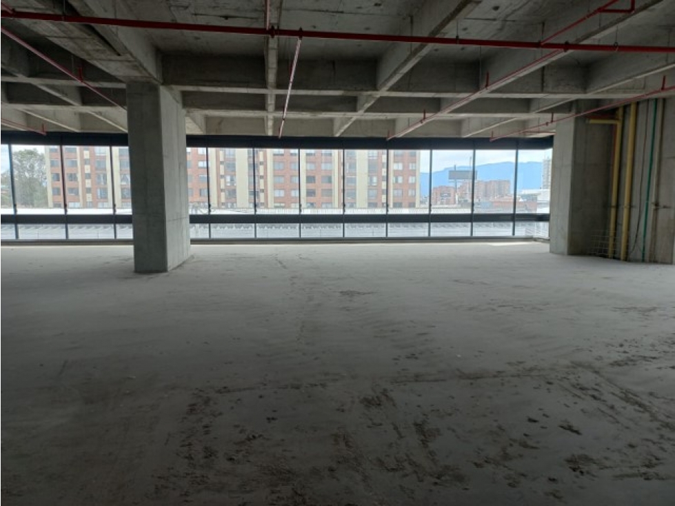 OFICINA EN VENTA EN LA FLORESTA 7.405 m2