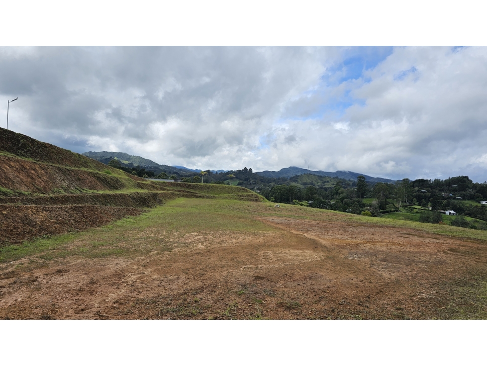 Venta lote Unidad Cerrada el Retiro,