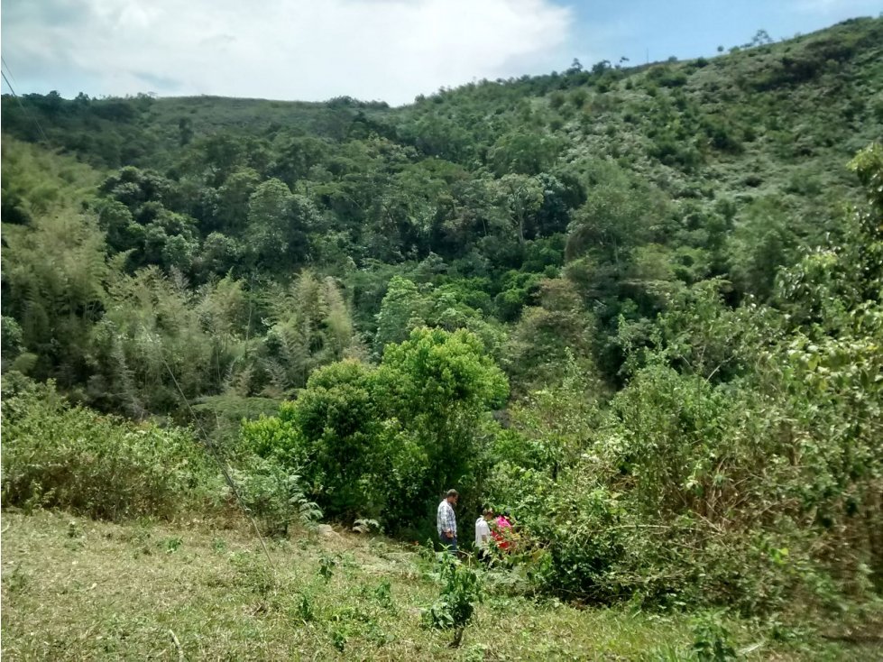 OPORTUNIDAD VENDO FINCA SECTOR TURISTICO SASAIMA LA VEGA