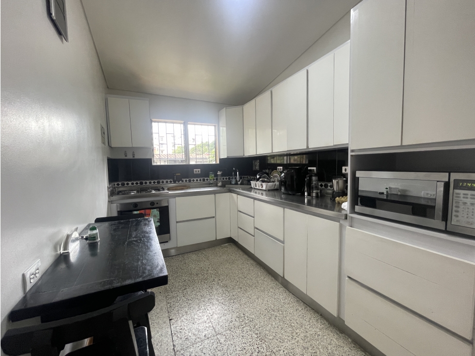 CASA EN VENTA EN LAURELES MEDELLÍN