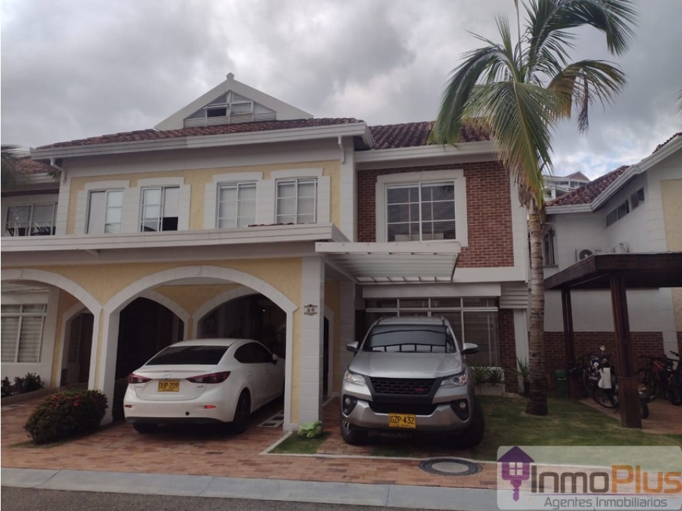 Vendo casa en el conjunto toscana en Floridablanca