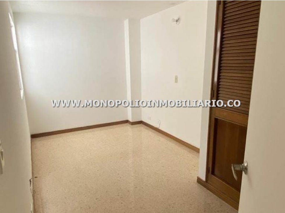 APARTAMENTO EN VENTA - SECTOR LAS ACACIAS, LAURELES COD: 23529