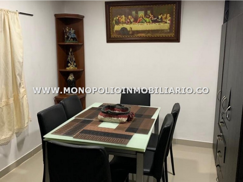 CASA UNIFAMILIAR EN VENTA - SECTOR LA CAMPIÑA, ROBLEDO COD: 24395