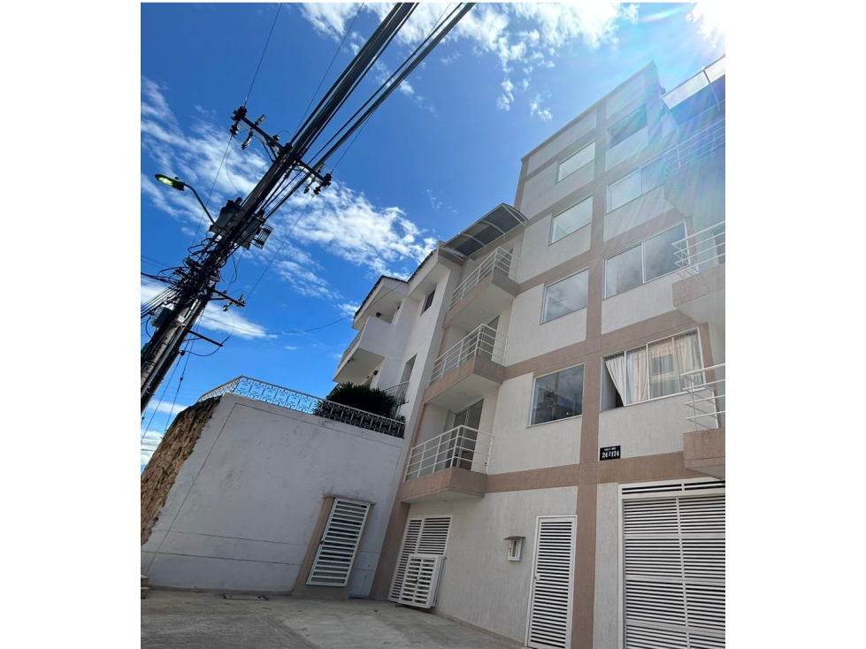 SE VENDE APARTAMENTO EN MIRAFLORES EN EDIFICIO INTELIGENTE PISO 2