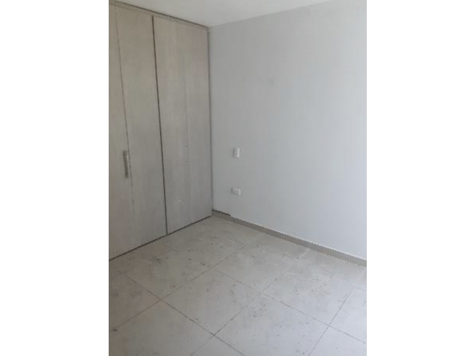 ARRIENDO APARTAMENTO BARRIO MIRAMAR