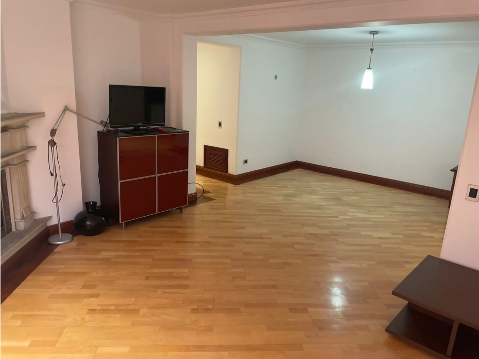 SE VENDE APARTAMENTO EN CHICO NORTE