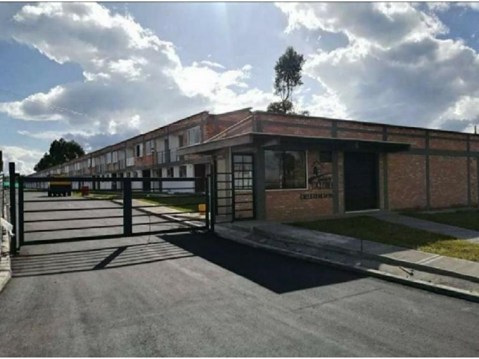 GEA Vende Lote Esquinero en Caminos de Calibio - Jardines de Paz