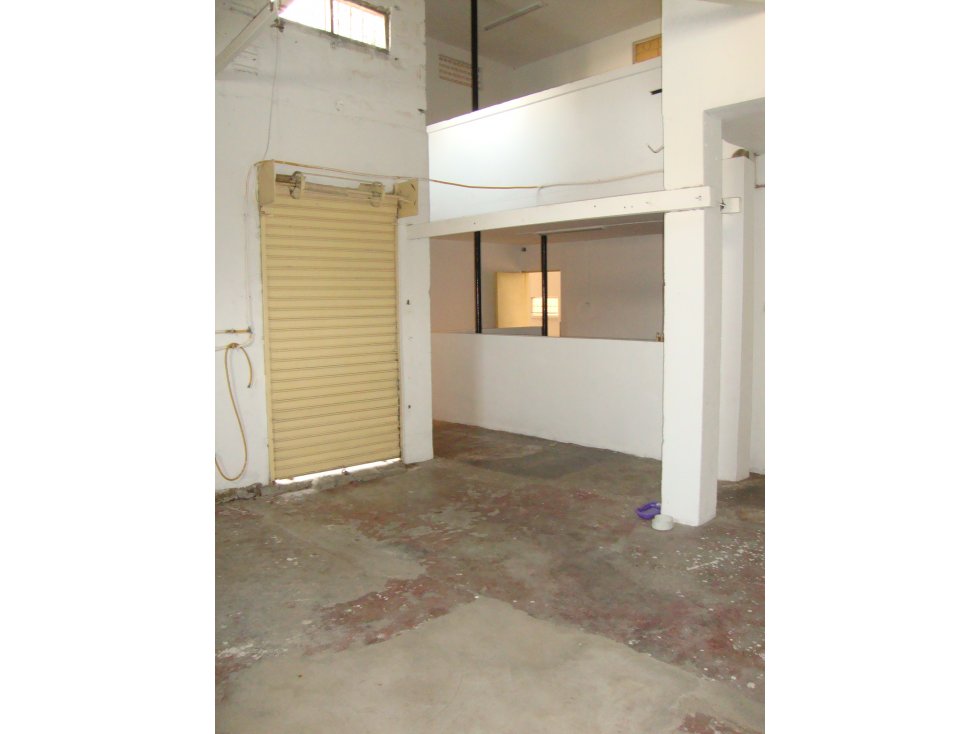 LOCAL COMERCIAL EN ARRIENDO CRA 5