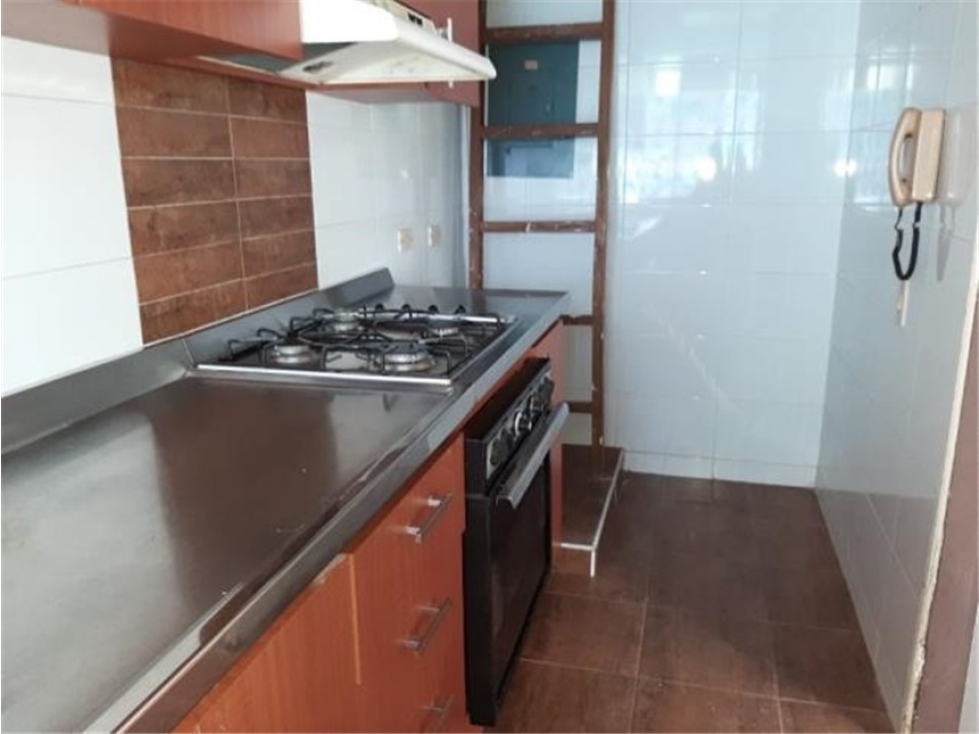 ARRIENDO APARTAMENTO EN UNICENTRO - PISO 7